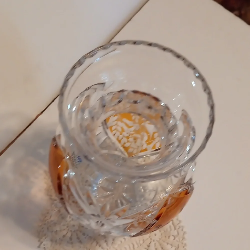 Julia Crystal Vase with Amber Accents